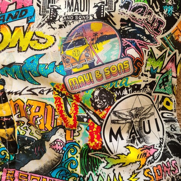 Y2K Maui and Sons Punk Shark Surf Skull Print Button Up Shirt - Picture 8 of 8